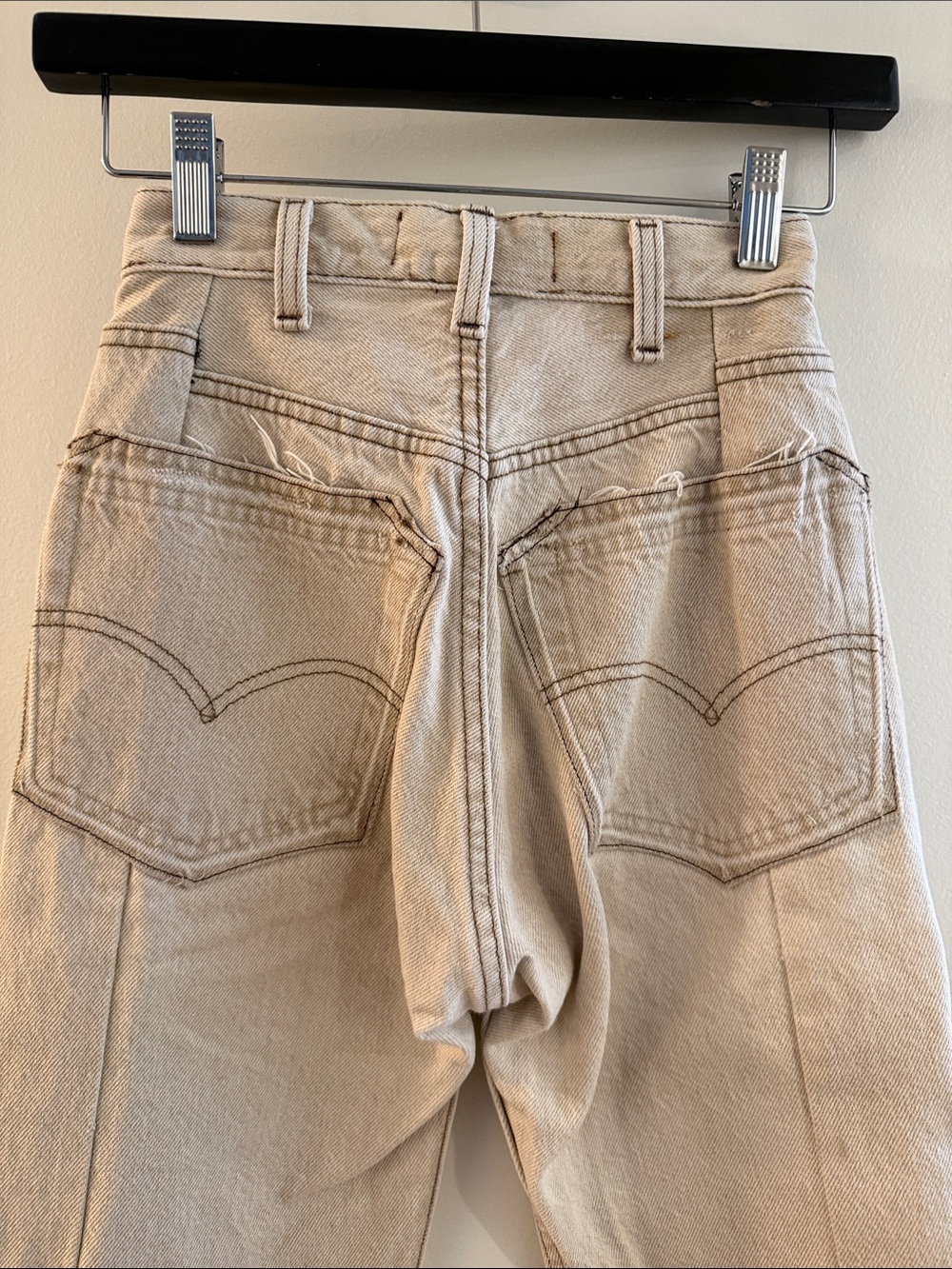 EB Denim Beige Women’s Slim Straight-Leg Jeans Size 23 - Picture 5 of 8